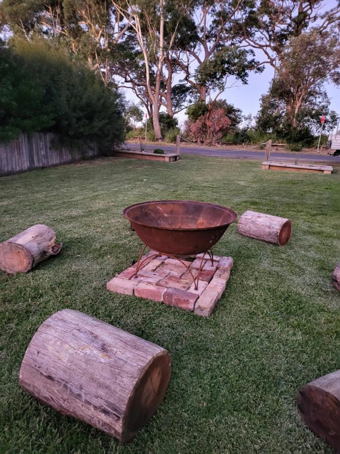 Husky 56 Beachfront Villa'S - Great Location On The Beach Huskisson Luaran gambar